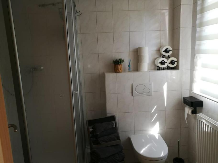 Ganzes Haus, Zentrale Lage Adenau Nuerburgring Apartamento Exterior foto